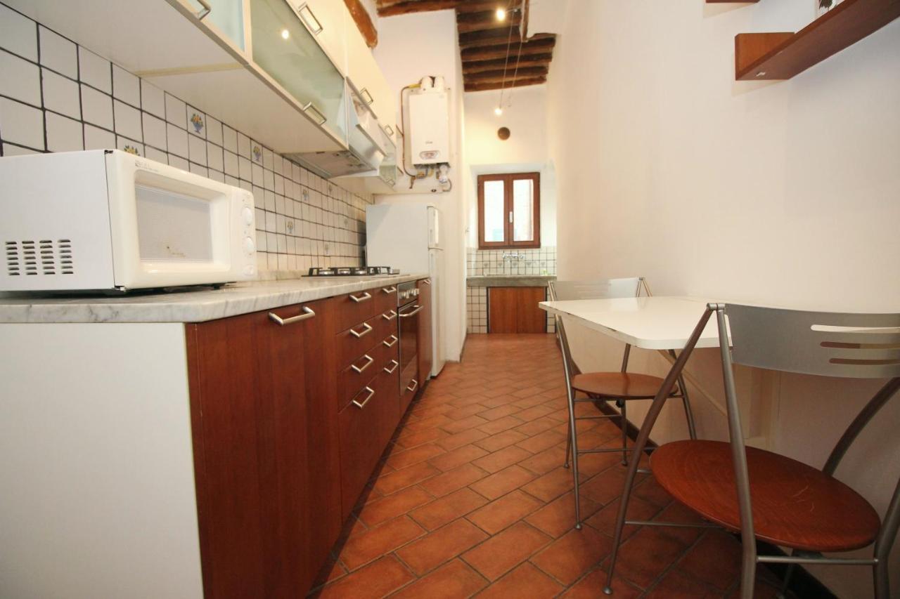 Logge Del Papa Apartment Siena Exterior foto